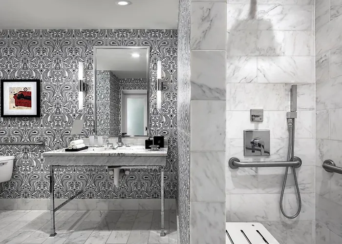The Blackstone, Autograph Collection Chicago