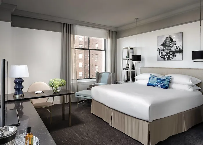 The Blackstone, Autograph Collection Hotel 4*