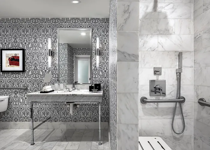 Hotel The Blackstone, Autograph Collection 4*