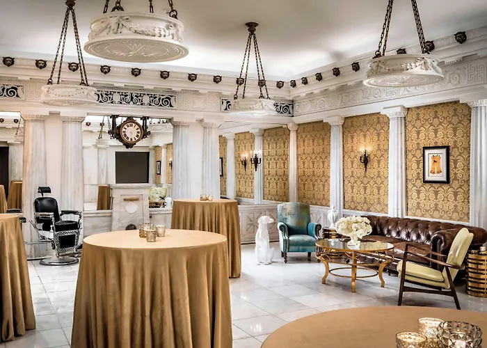 The Blackstone, Autograph Collection